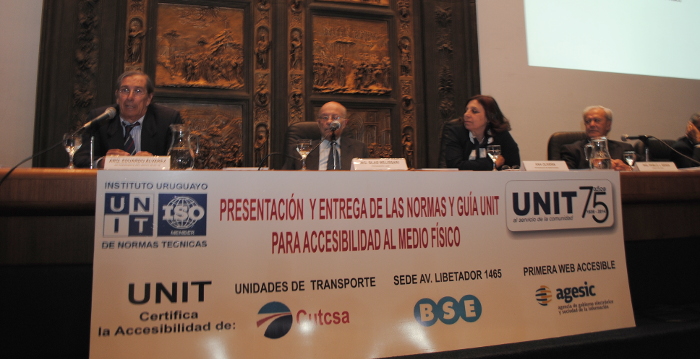 Arq. Eduardo Álvarez