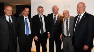 Ing. Blas Melissari; Ing. Gonzalo Casaravilla (Presidente de UTE); Ing. Roberto Kreimerman; Ing. Pablo J. Benia; Ing. José Clastornik, Director Ejecutivo de Agencia para el Gobierno Electrónico (Agesic), Cr. Rob Steele