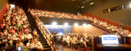 Participantes al evento en el salón Azul de la IMM