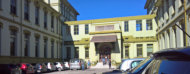 Fachada del hospital