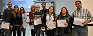 Participantes con sus diplomas