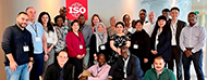 foto grupal del panel de expertos en iso