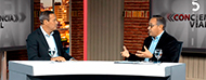conductor del programa conciencia vial canal 5 con invitado de unit