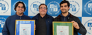 Personal de UNIT y Tolosa con el certificado