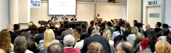 P&uacute;blico y estrado