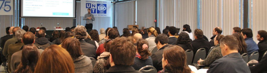Otra vista de los participantes al evento
