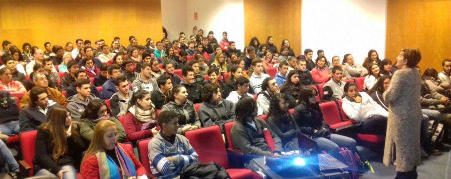 Participantes a la charla